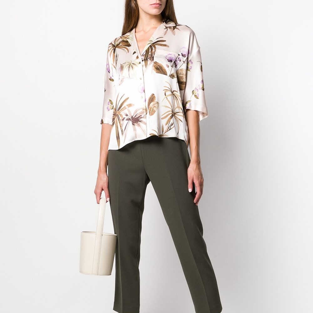 Vince 100% Silk Tropical Garden Satin Lounge Top - Picture 12 of 12